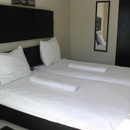 Tsumeb Guesthouse Kamho Kültér fotó