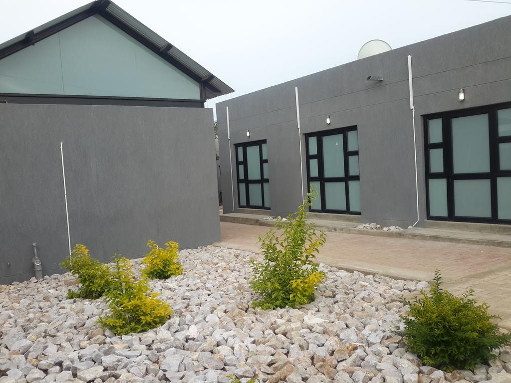 Tsumeb Guesthouse Kamho Kültér fotó