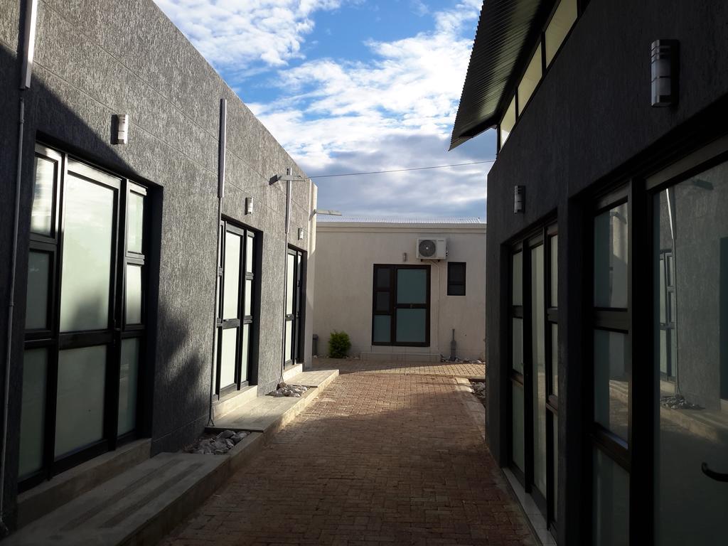 Tsumeb Guesthouse Kamho Kültér fotó