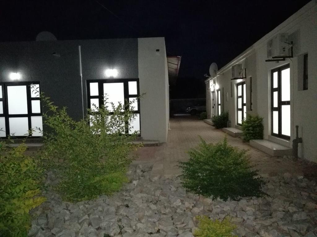 Tsumeb Guesthouse Kamho Kültér fotó