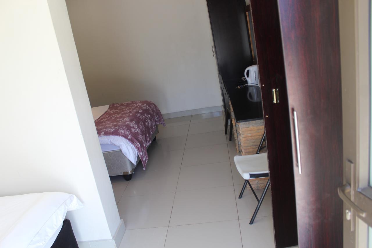 Tsumeb Guesthouse Kamho Kültér fotó