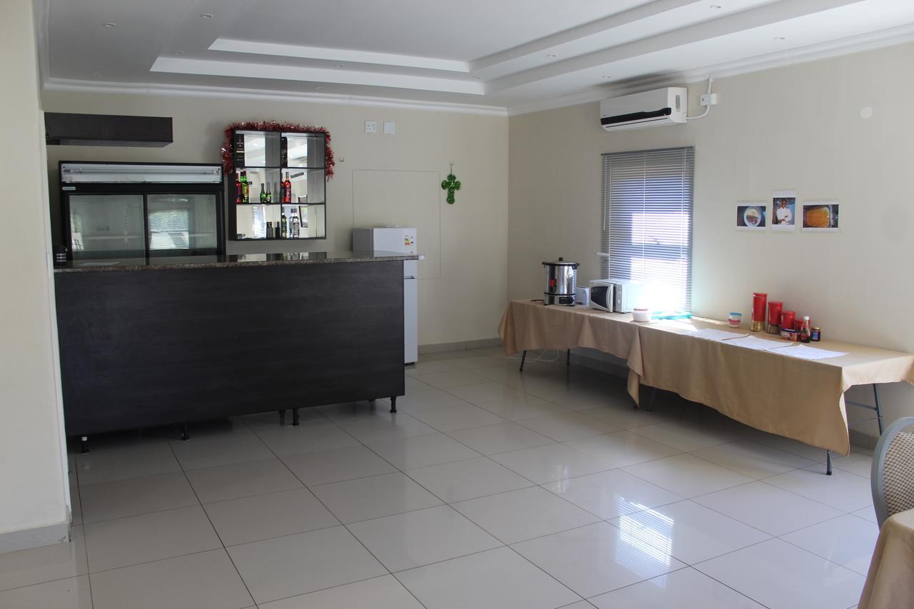 Tsumeb Guesthouse Kamho Kültér fotó